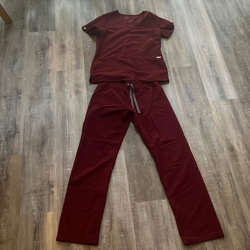 Burgundy/wine Figs scrub set (regular pants and two pocket top)